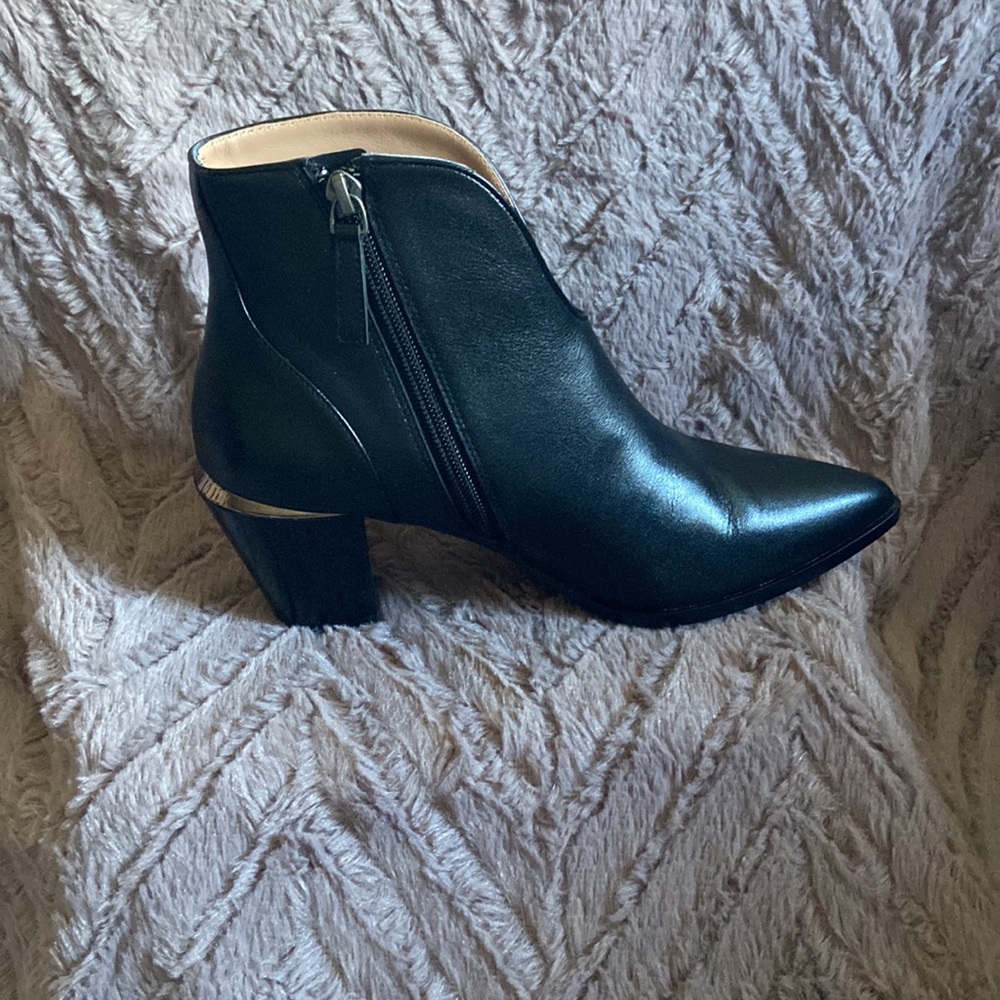 Like new Linea Paolo black leather Westly booties.